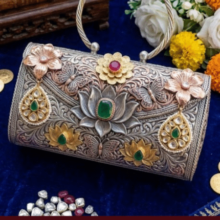 Ethnic Embossed Handheld Clutch Bag